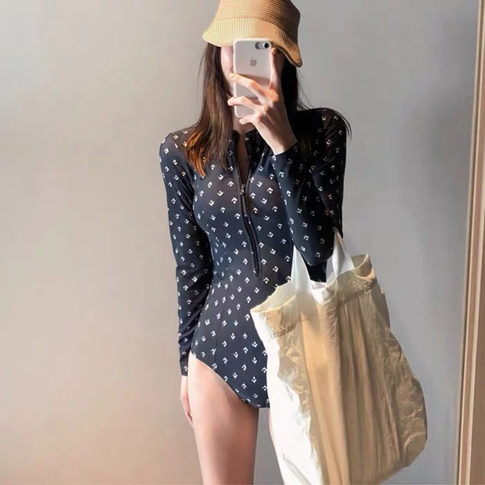 Korean Fashion One-piece Long Sleeve Sunscreen Zipper Swimsuit BY50088